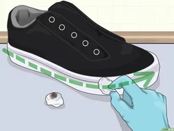 Usa una scarpa da tennis per cancellare i segni